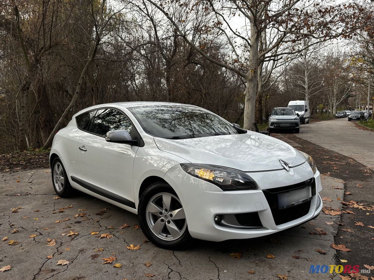 2010' Renault Megane photo #3