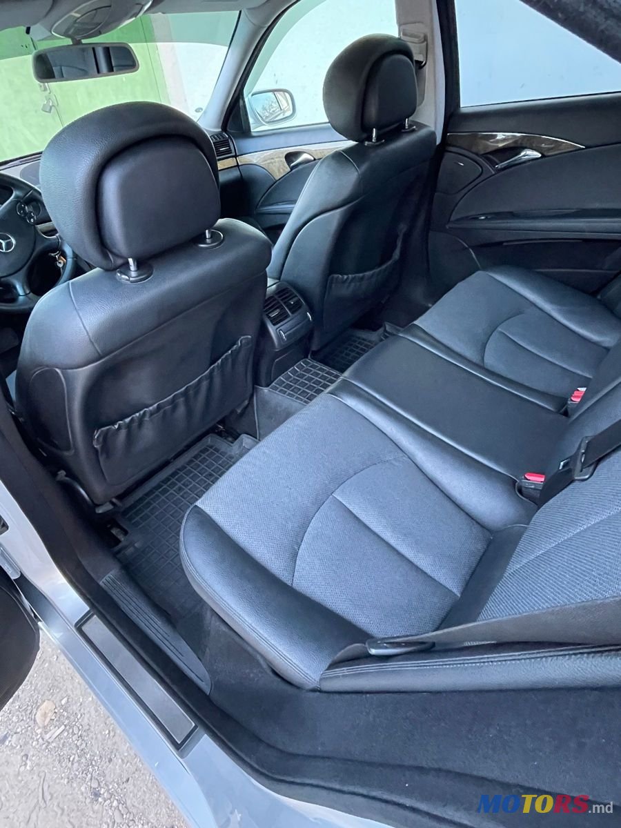 2008' Mercedes-Benz E-Class photo #4