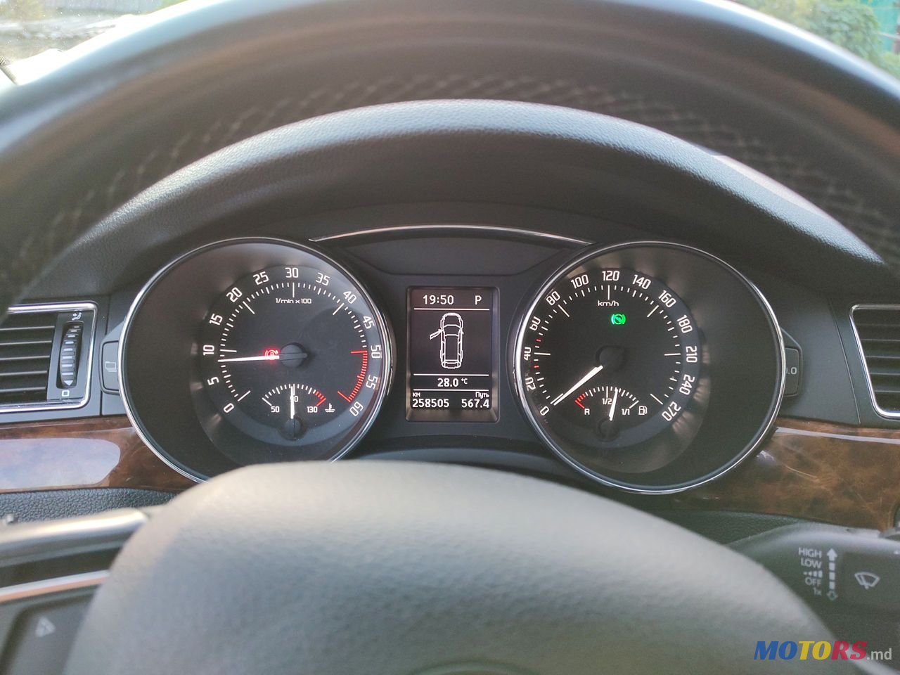 2015' Skoda Superb photo #3