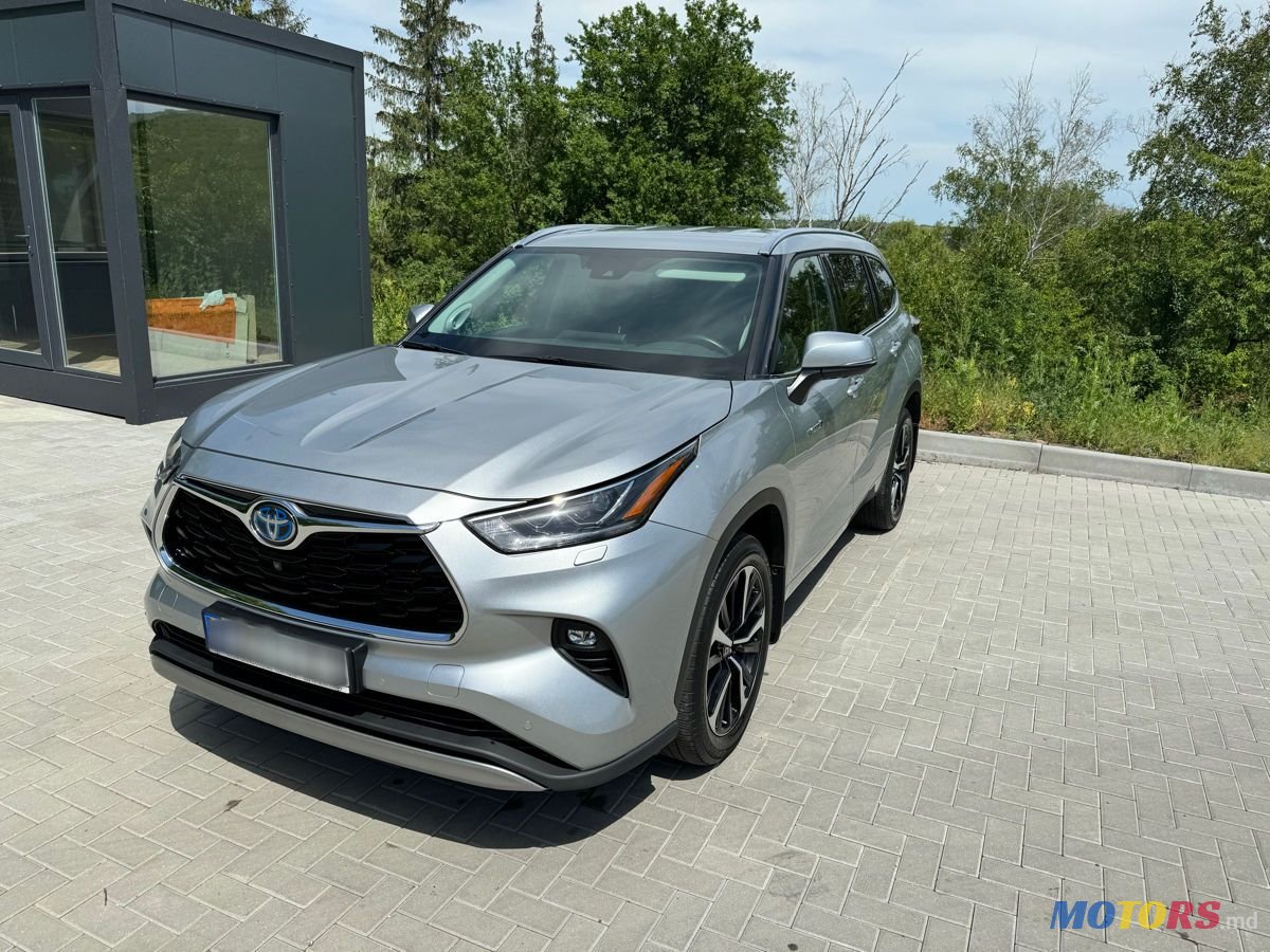 2021' Toyota Highlander photo #1