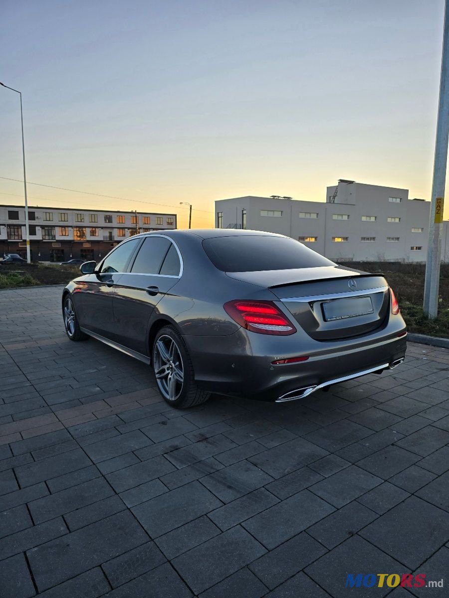 2018' Mercedes-Benz E-Class photo #2