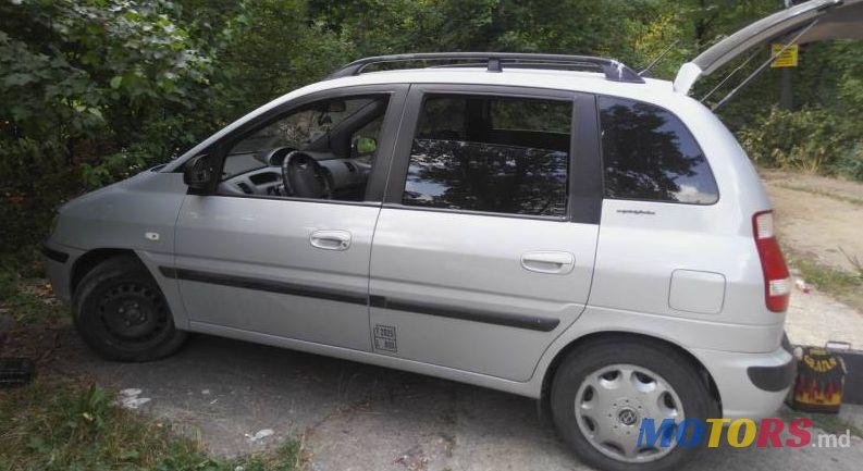 2005' Hyundai Matrix photo #1