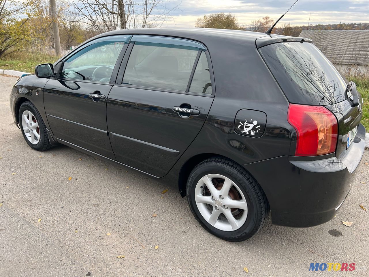 2005' Toyota Corolla photo #3