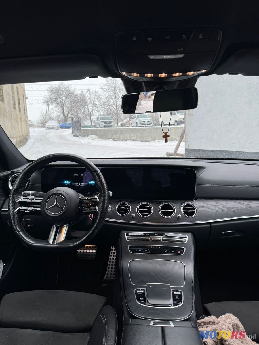 2020' Mercedes-Benz E-Class photo #4