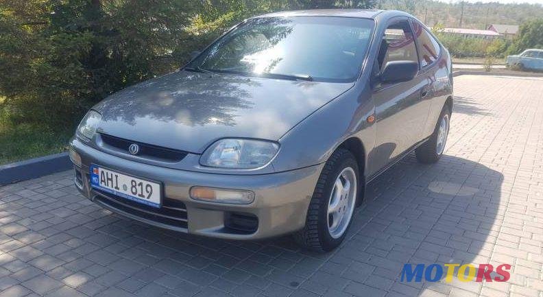 1995' Mazda 323 photo #4