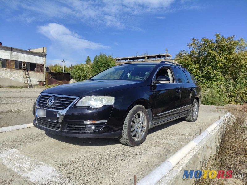 2009' Volkswagen Passat photo #1