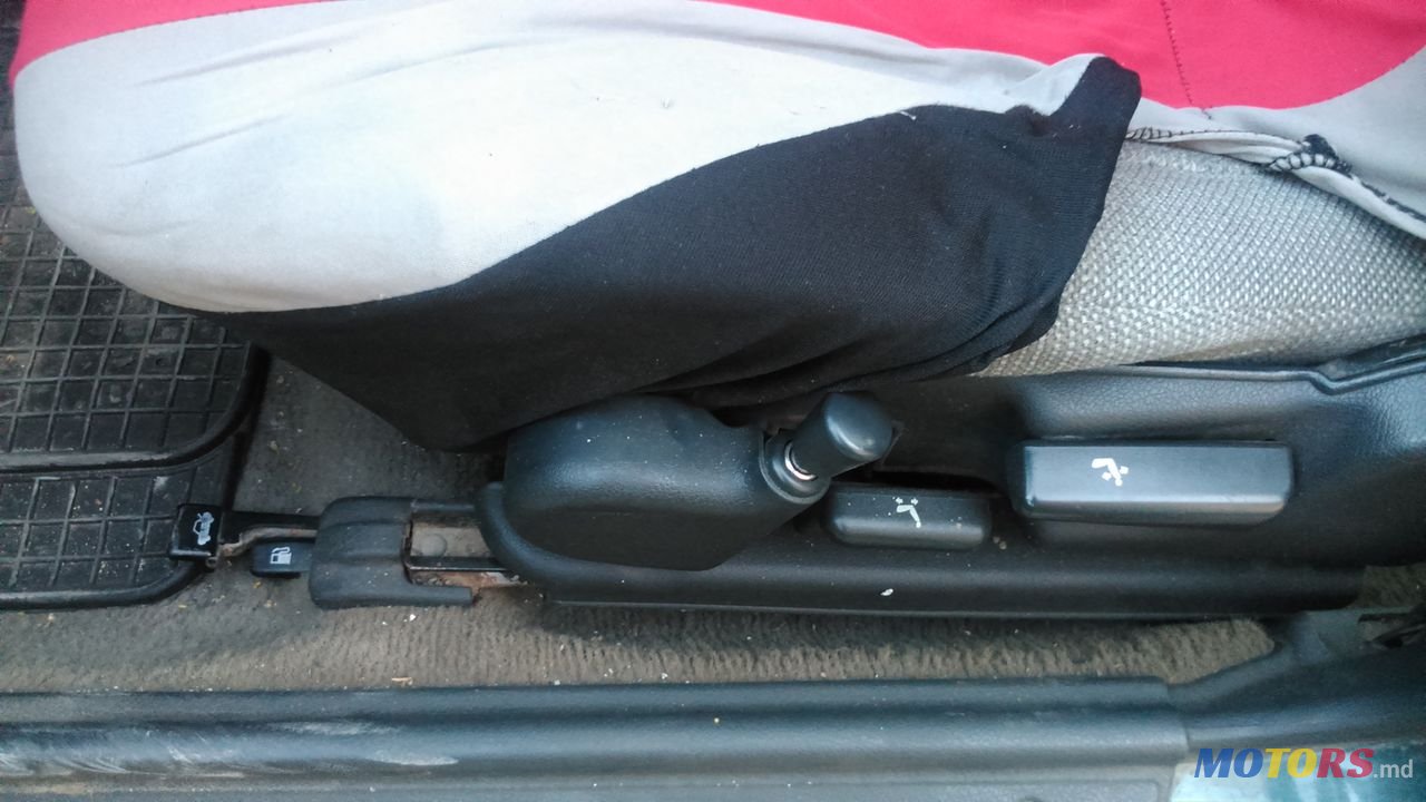 1992' Mitsubishi Lancer photo #7