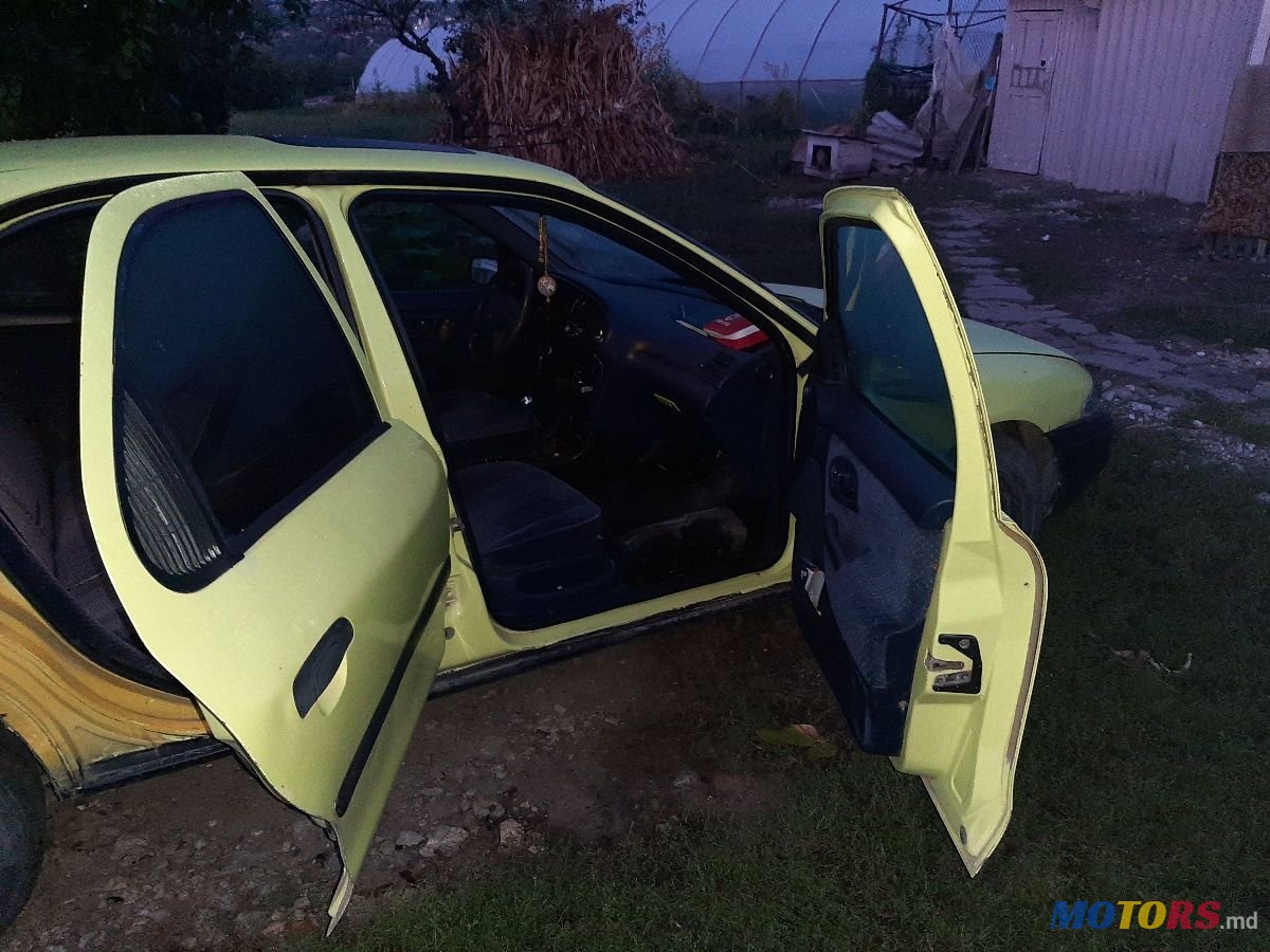 1993' Ford Mondeo photo #3