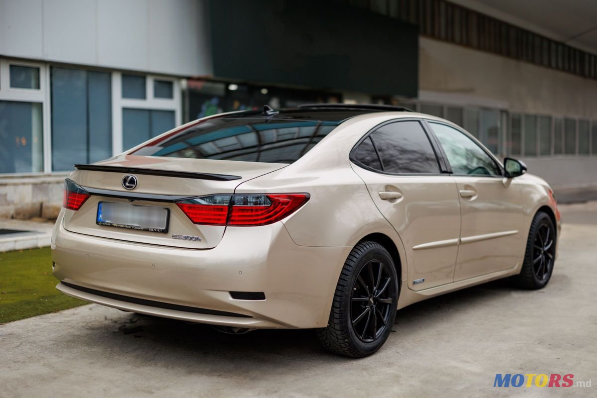 2012' Lexus Es Series photo #3