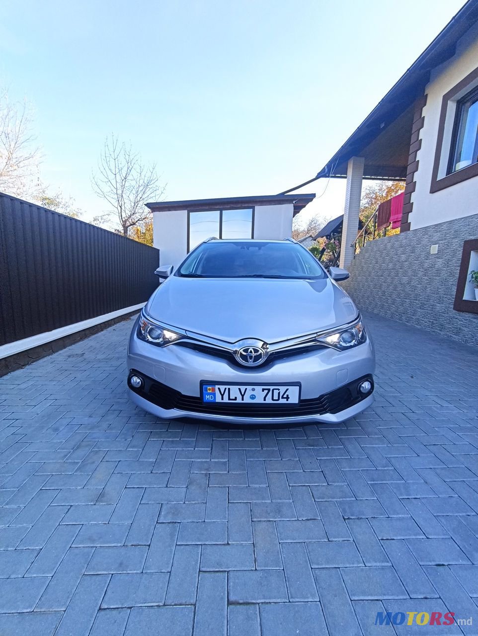 2015' Toyota Auris photo #1