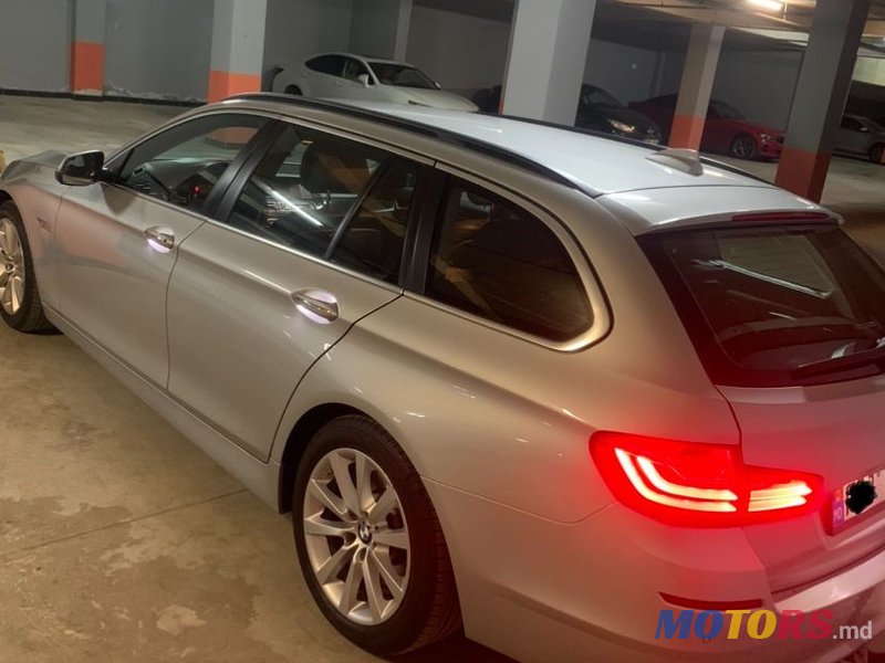 2017' BMW 5 Series photo #2