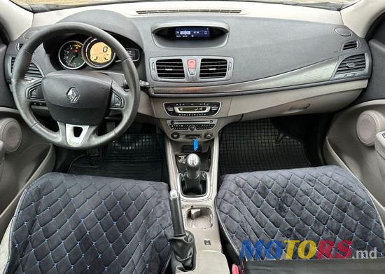 2010' Renault Megane photo #6