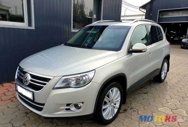 2009' Volkswagen Tiguan photo #1