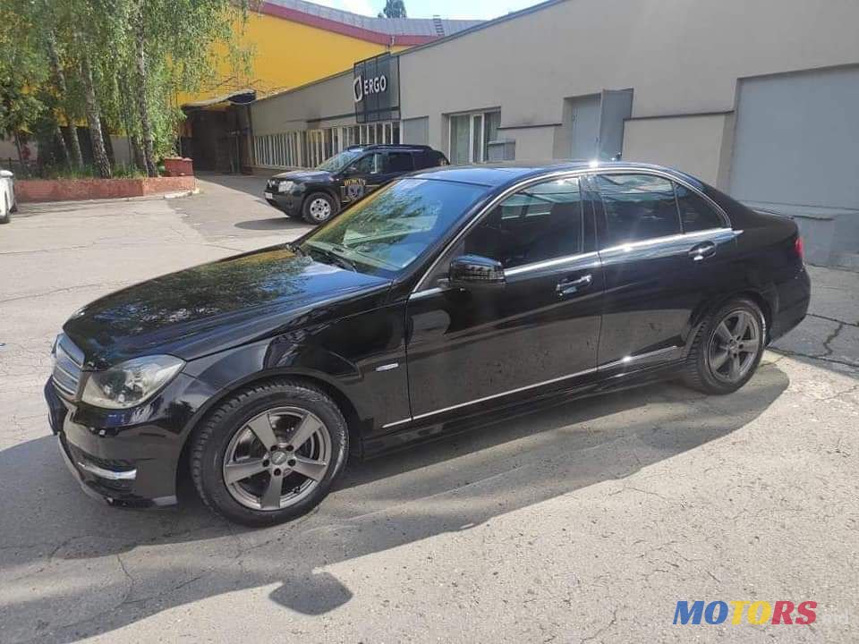 2011' Mercedes-Benz C Класс photo #1
