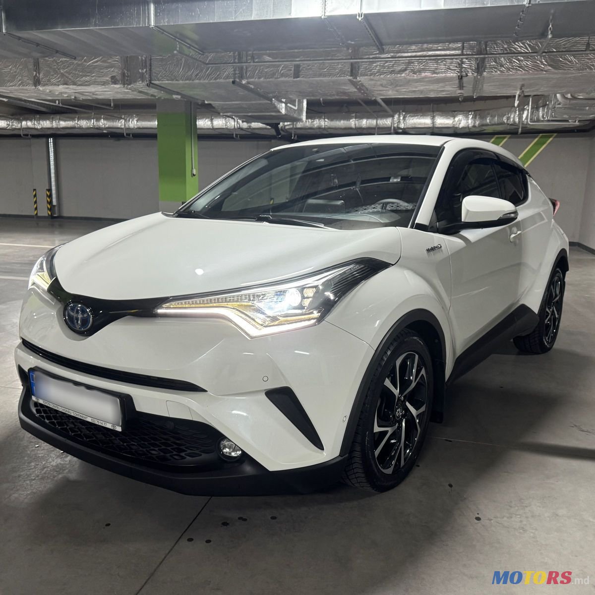 2018' Toyota C-HR photo #3