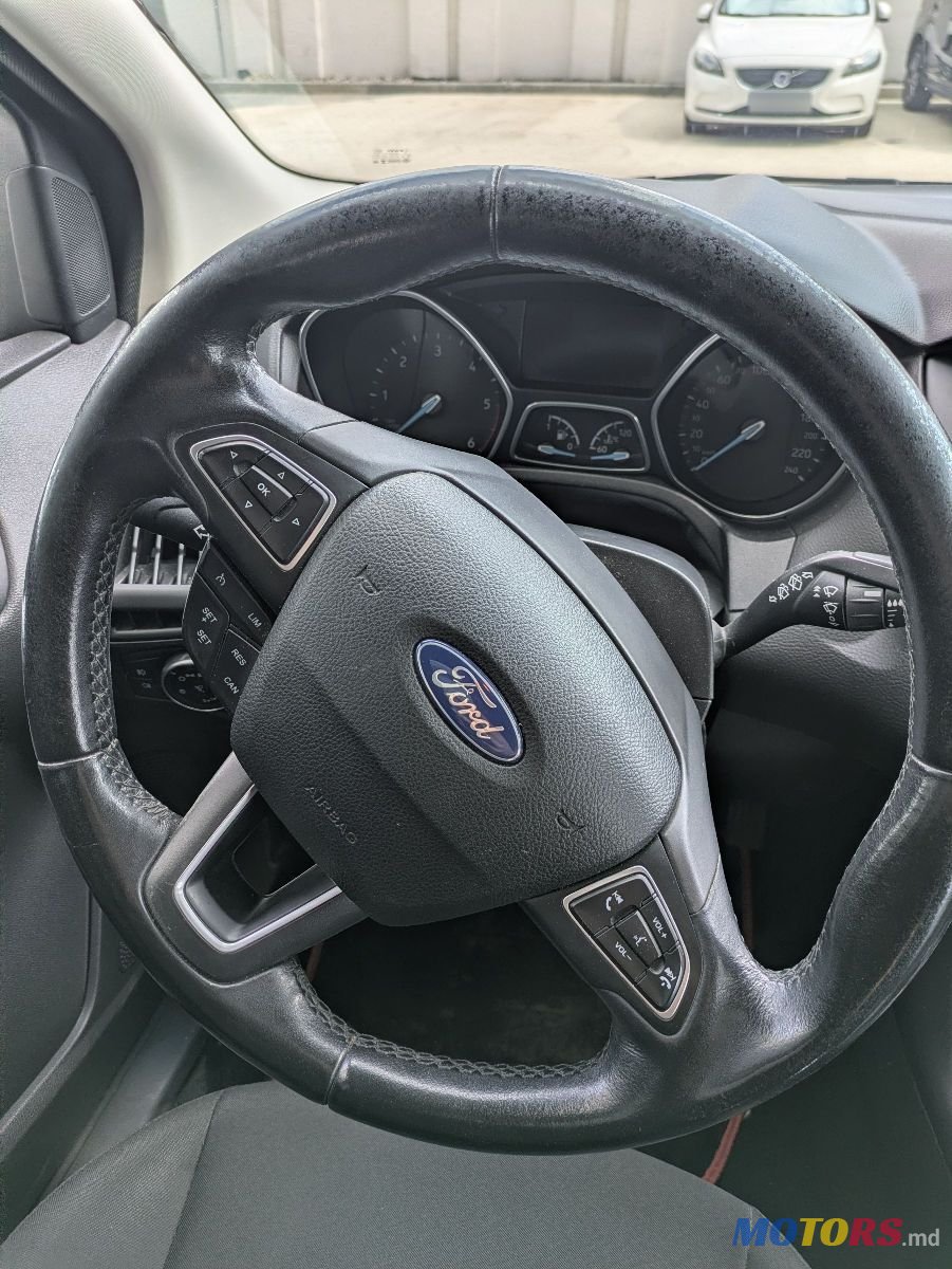 2015' Ford Focus photo #6