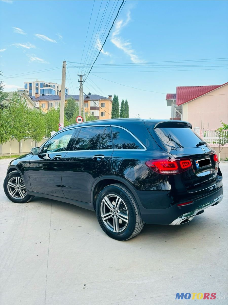2021' Mercedes-Benz GLC photo #5