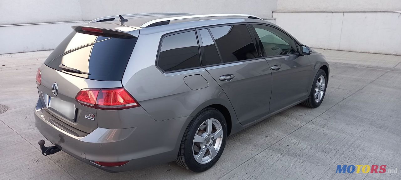 2016' Volkswagen Golf photo #3