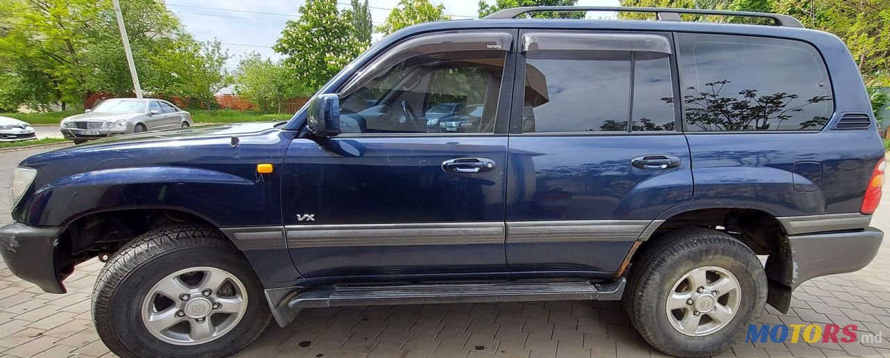 1999' Toyota Land Cruiser photo #1