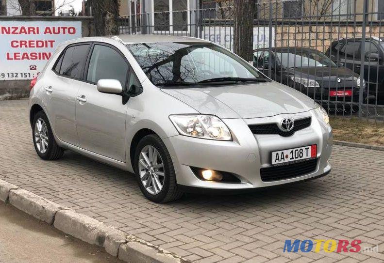 2009' Toyota Auris photo #1