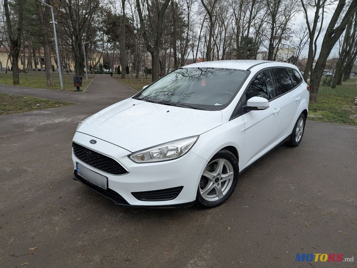 2016' Ford Focus photo #6