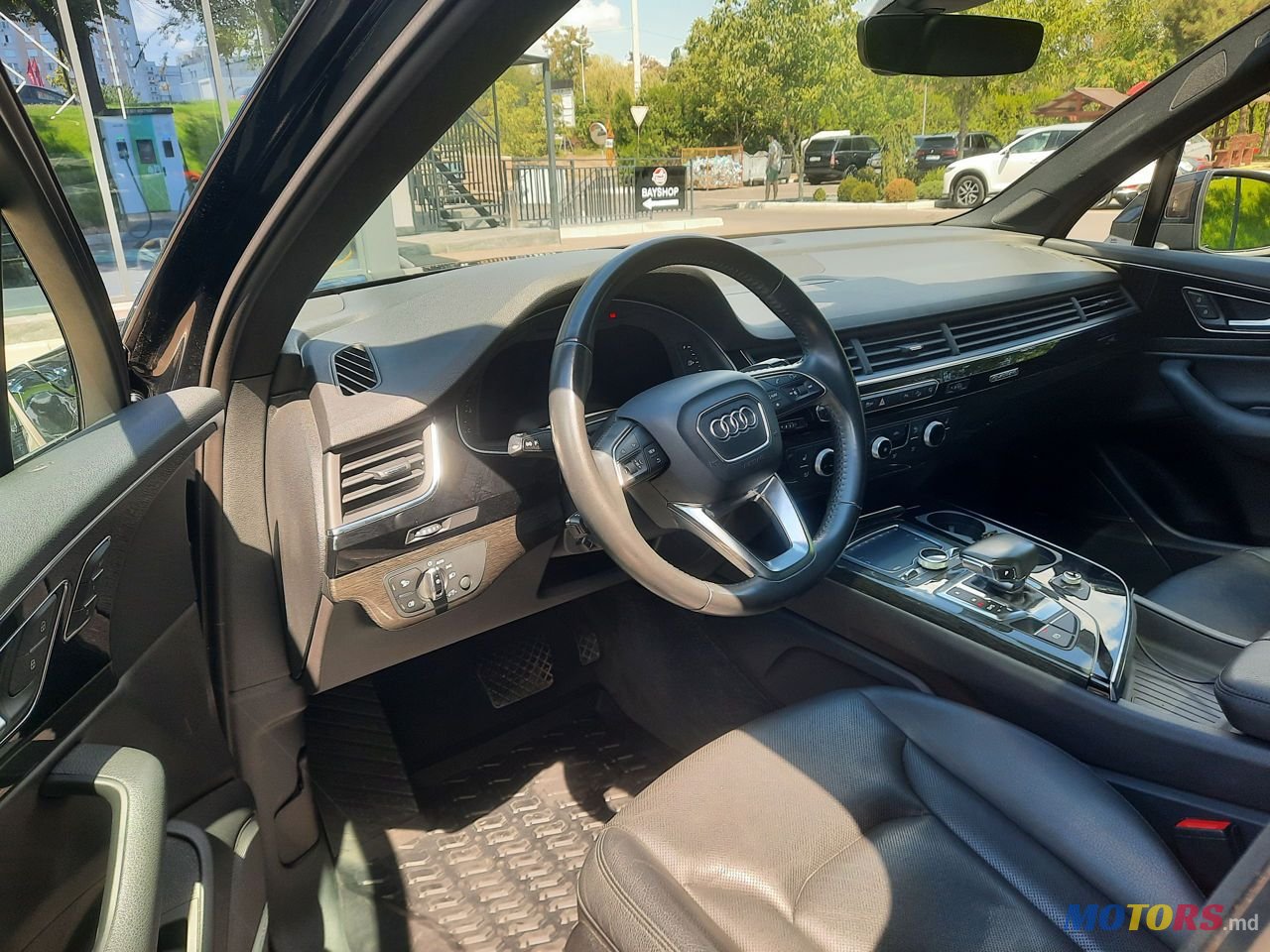 2017' Audi Q7 photo #5