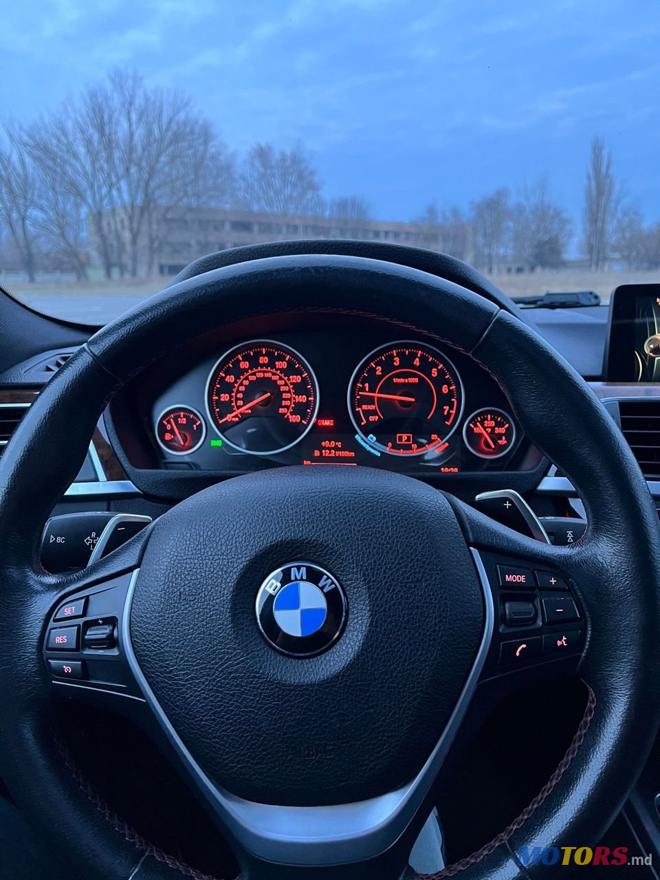 2016' BMW 3 Series photo #5