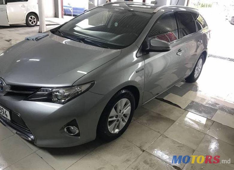 2014' Toyota Auris photo #1