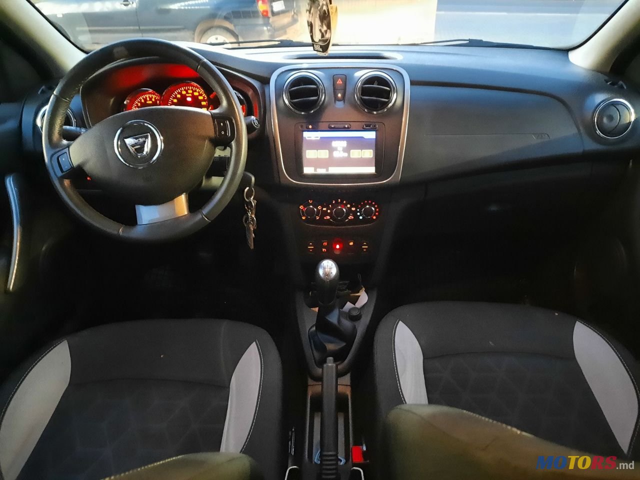 2014' Dacia Sandero Stepway photo #5