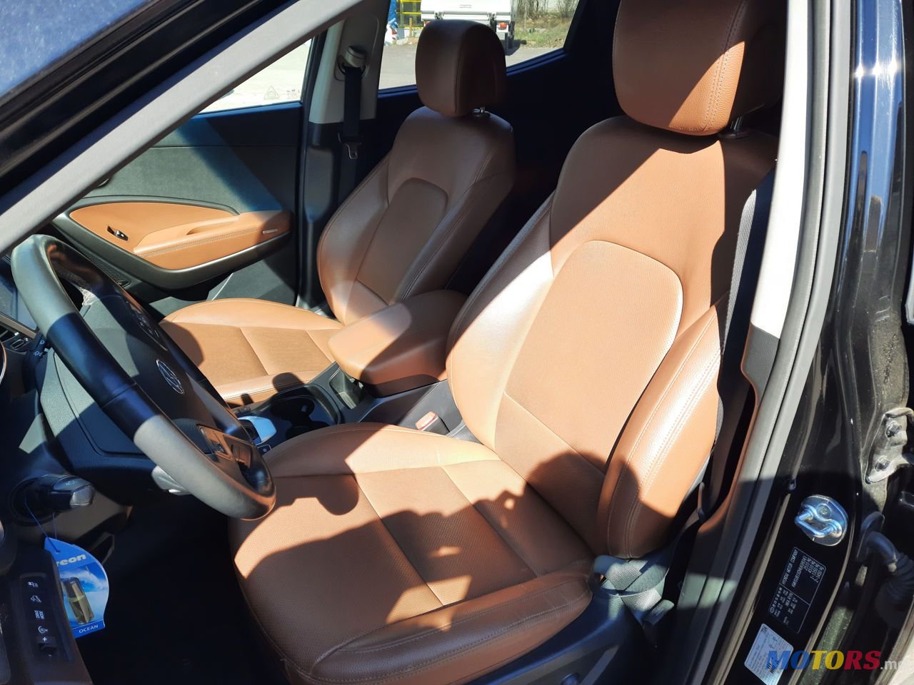 2016' Hyundai Santa Fe photo #5