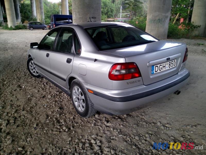 2001' Volvo S40 photo #2