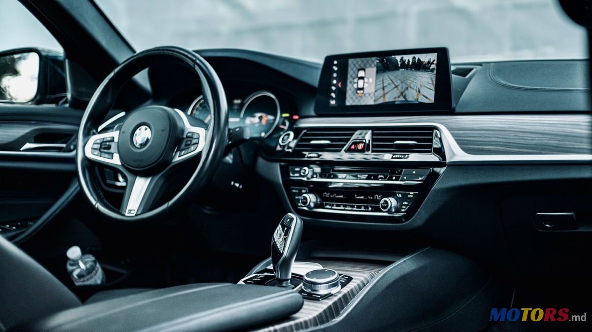 2018' BMW 5 Series photo #6