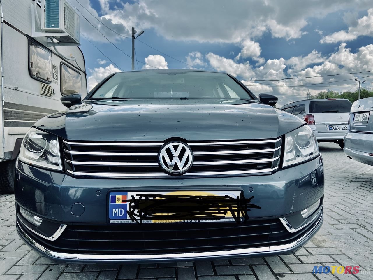 2013' Volkswagen Passat photo #2