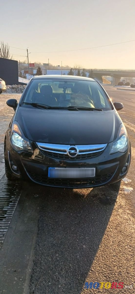 2014' Opel Corsa photo #1