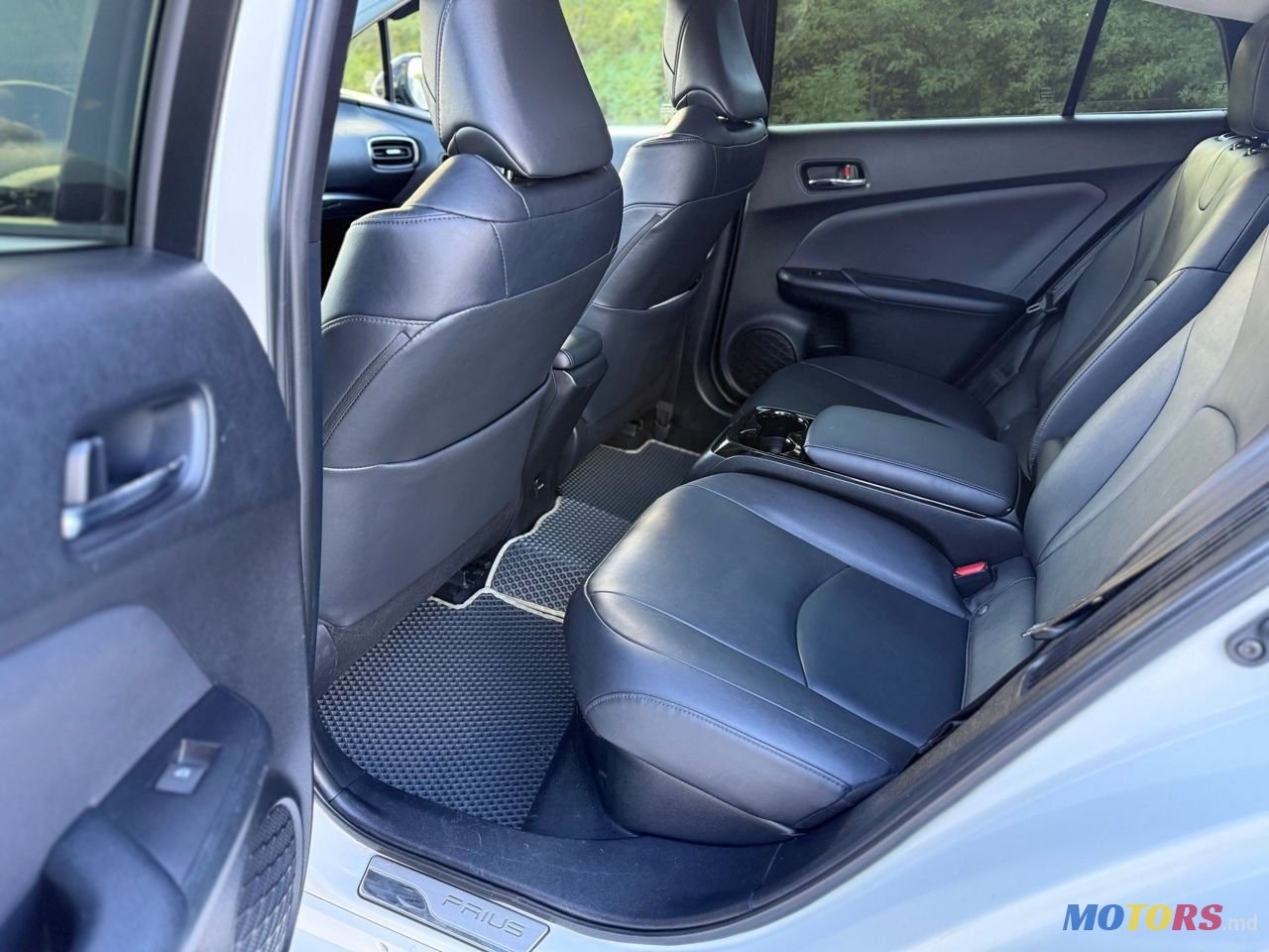 2017' Toyota Prius Prime photo #4