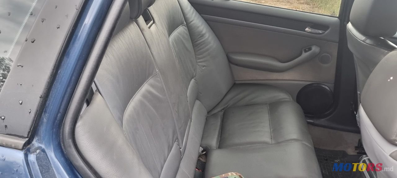 2003' BMW 3 Series photo #4