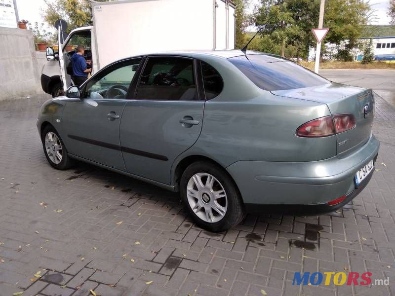 2003' SEAT Cordoba photo #1