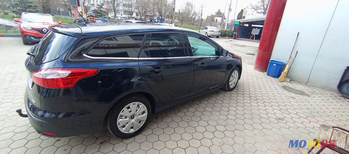 2012' Ford Focus photo #4