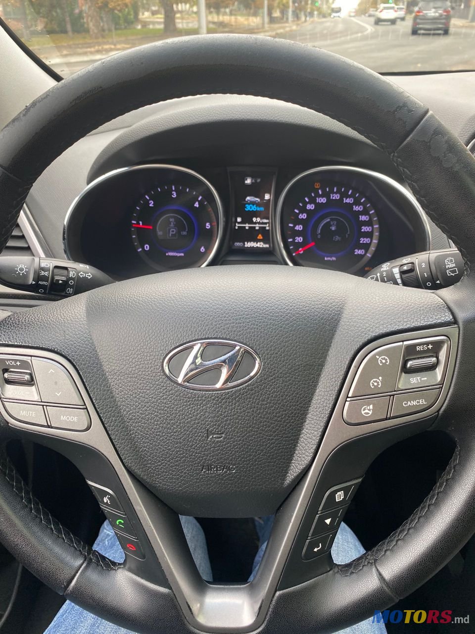 2014' Hyundai Santa Fe photo #5