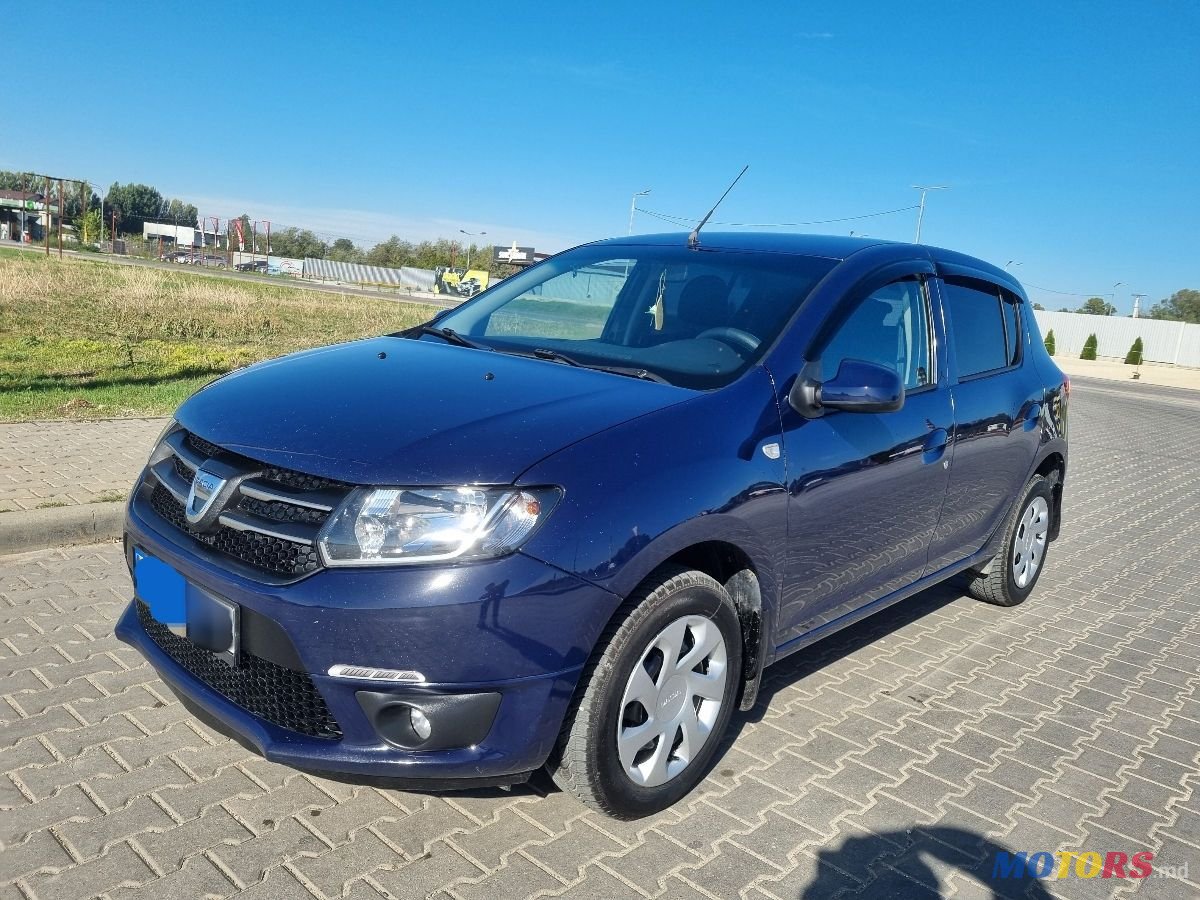 2015' Dacia Sandero photo #3