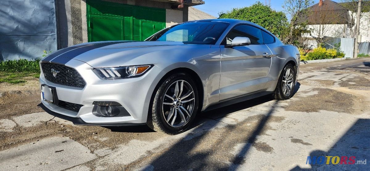 2016' Ford Mustang photo #2
