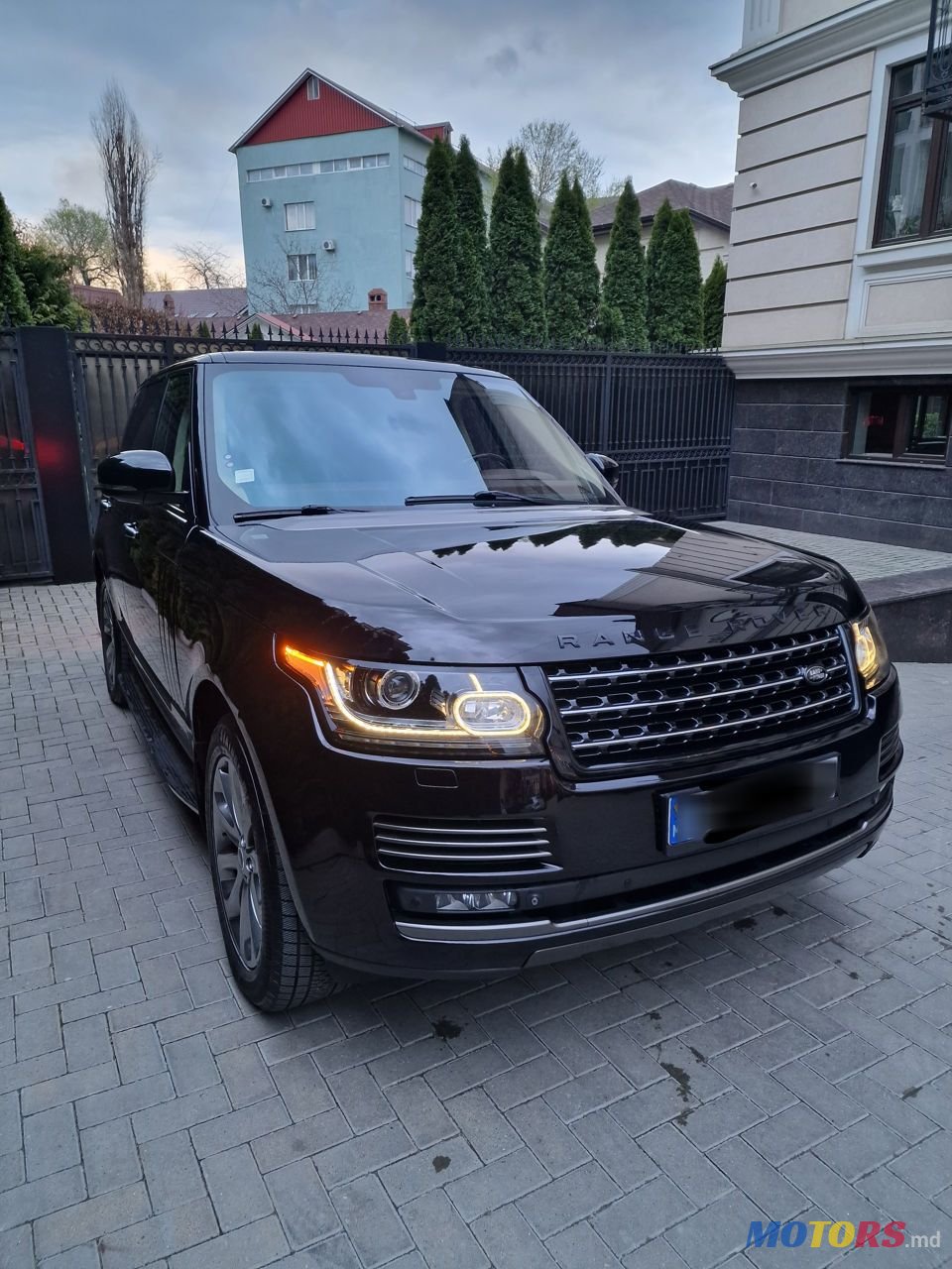 2013' Land Rover Range Rover photo #2