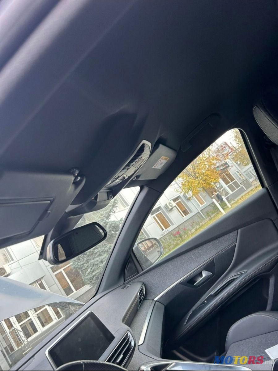 2020' Peugeot 3008 photo #6