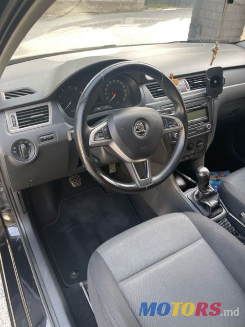 2014' Skoda Rapid photo #3