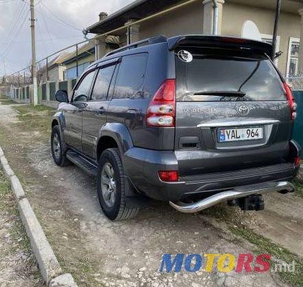 2004' Toyota Land Cruiser Prado photo #3