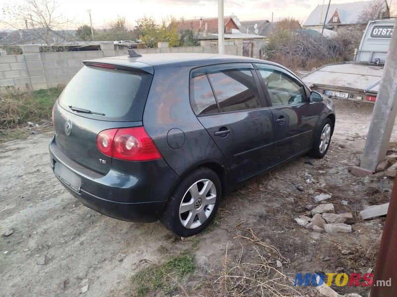 2007' Volkswagen Golf photo #5