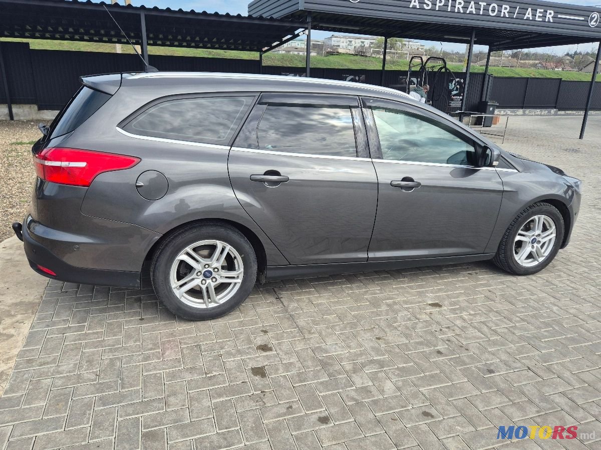 2015' Ford Focus photo #6