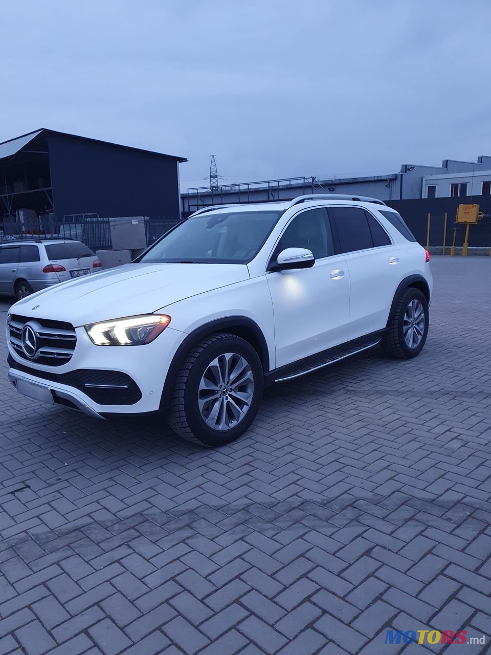 2020' Mercedes-Benz GLE photo #2