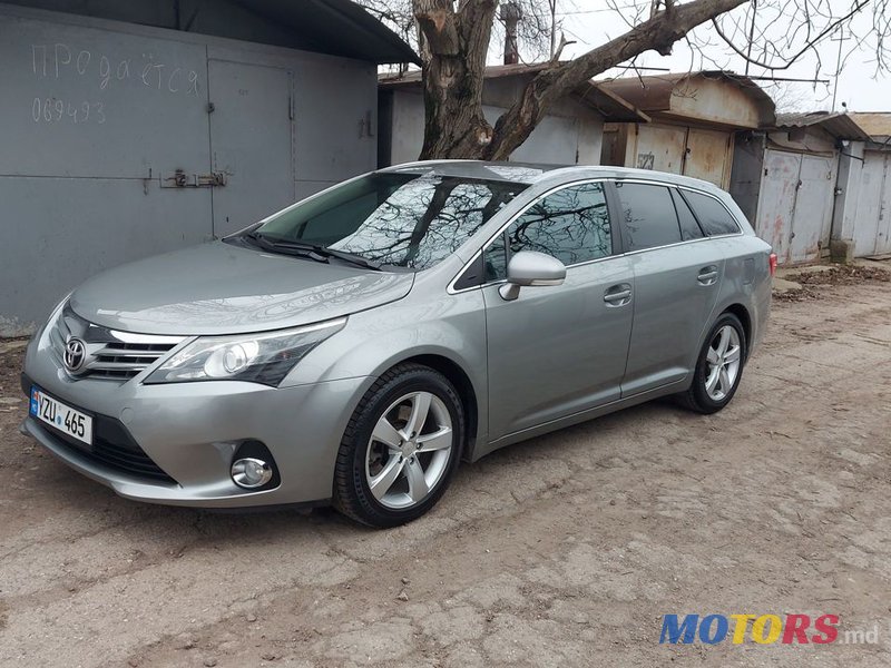 2014' Toyota Avensis photo #4