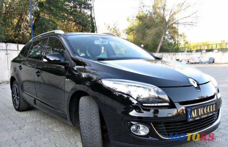 2012' Renault Megane photo #1